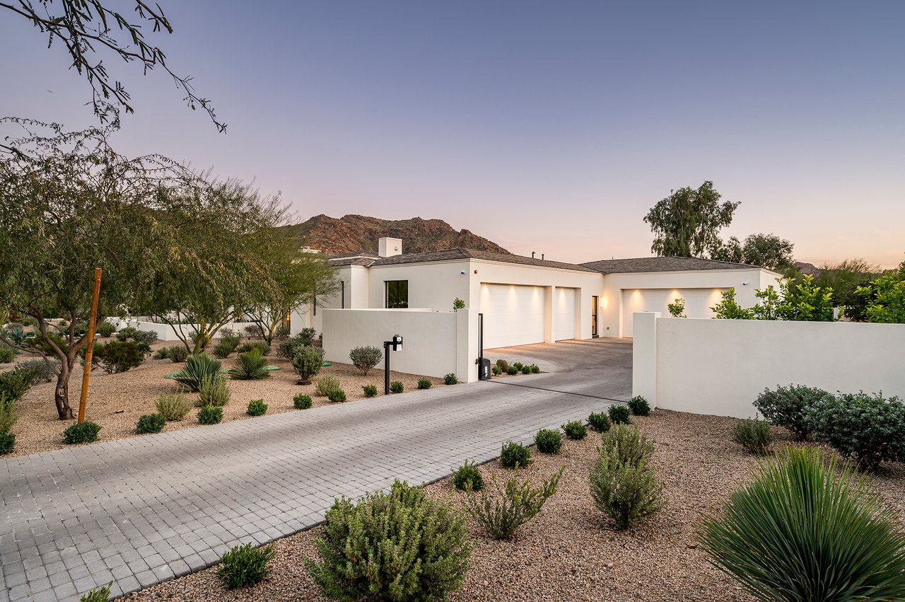 5029 E DESERT PARK Lane