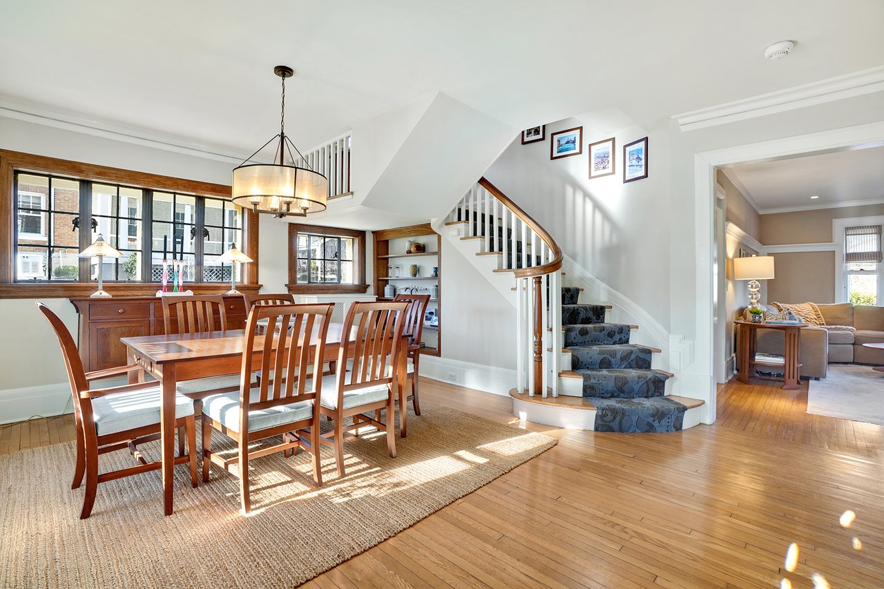 51 Curtis Pl