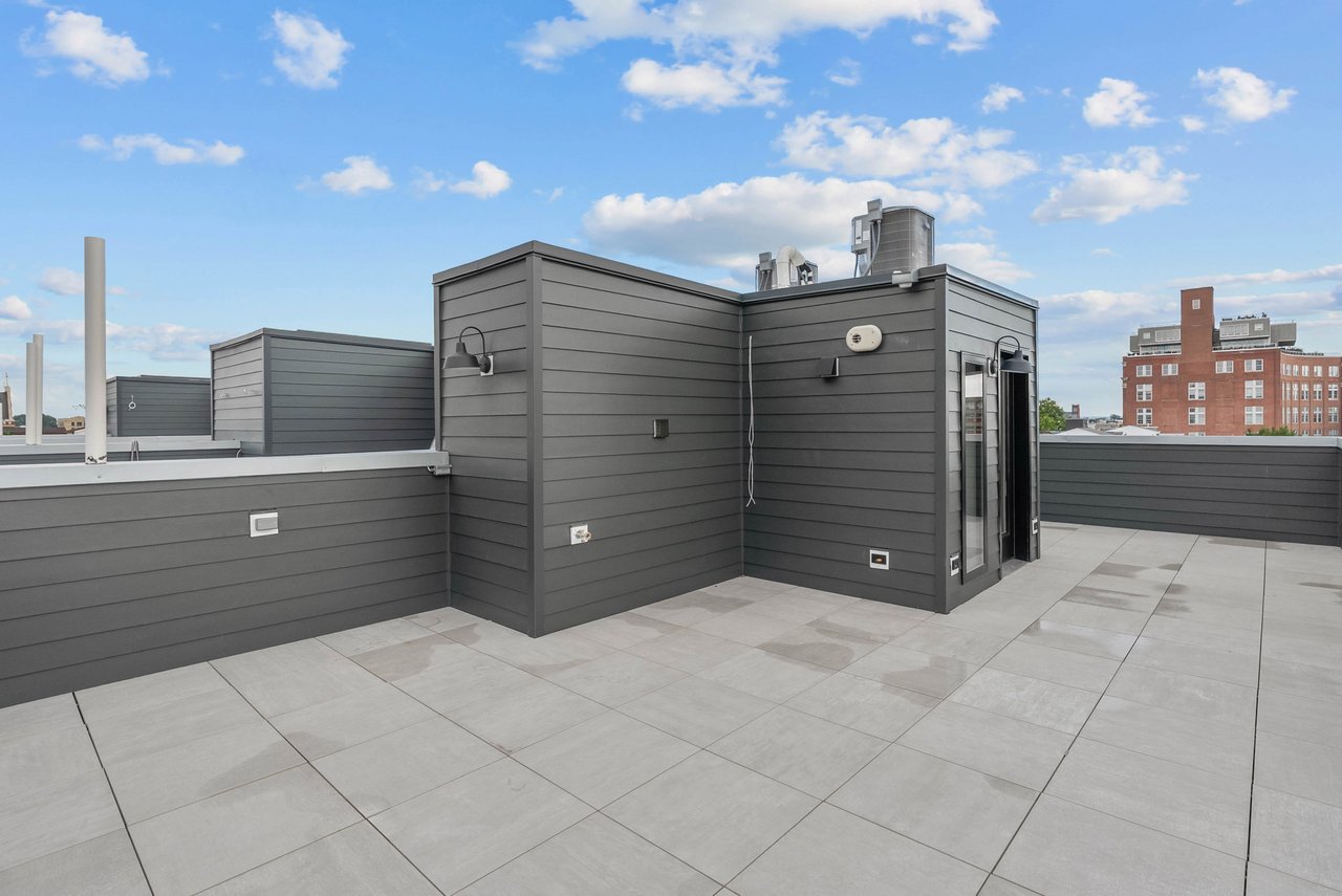 1100 Webster St #4, Philadelphia, PA 19147