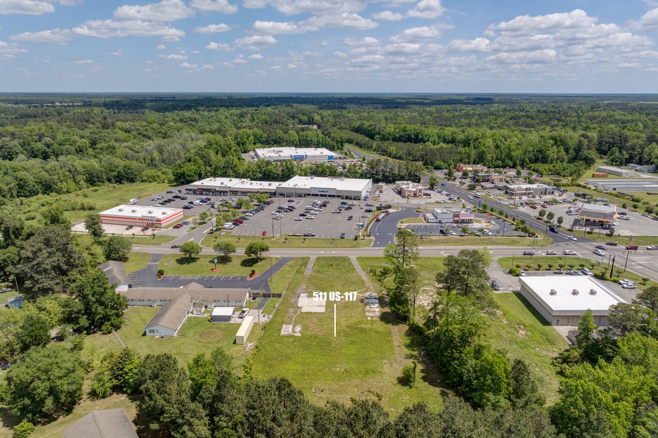 For Lease: High-Visibility 1.6+/- Acre Commercial Lot in Burgaw