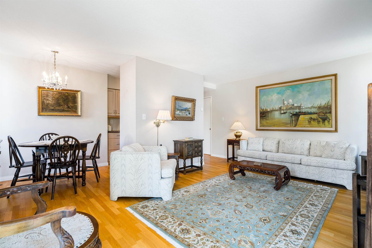 1575 Beach Ave, #303