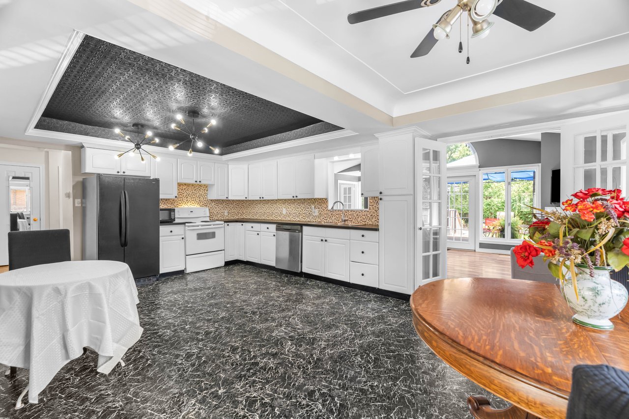Once of a kind home in Byron 