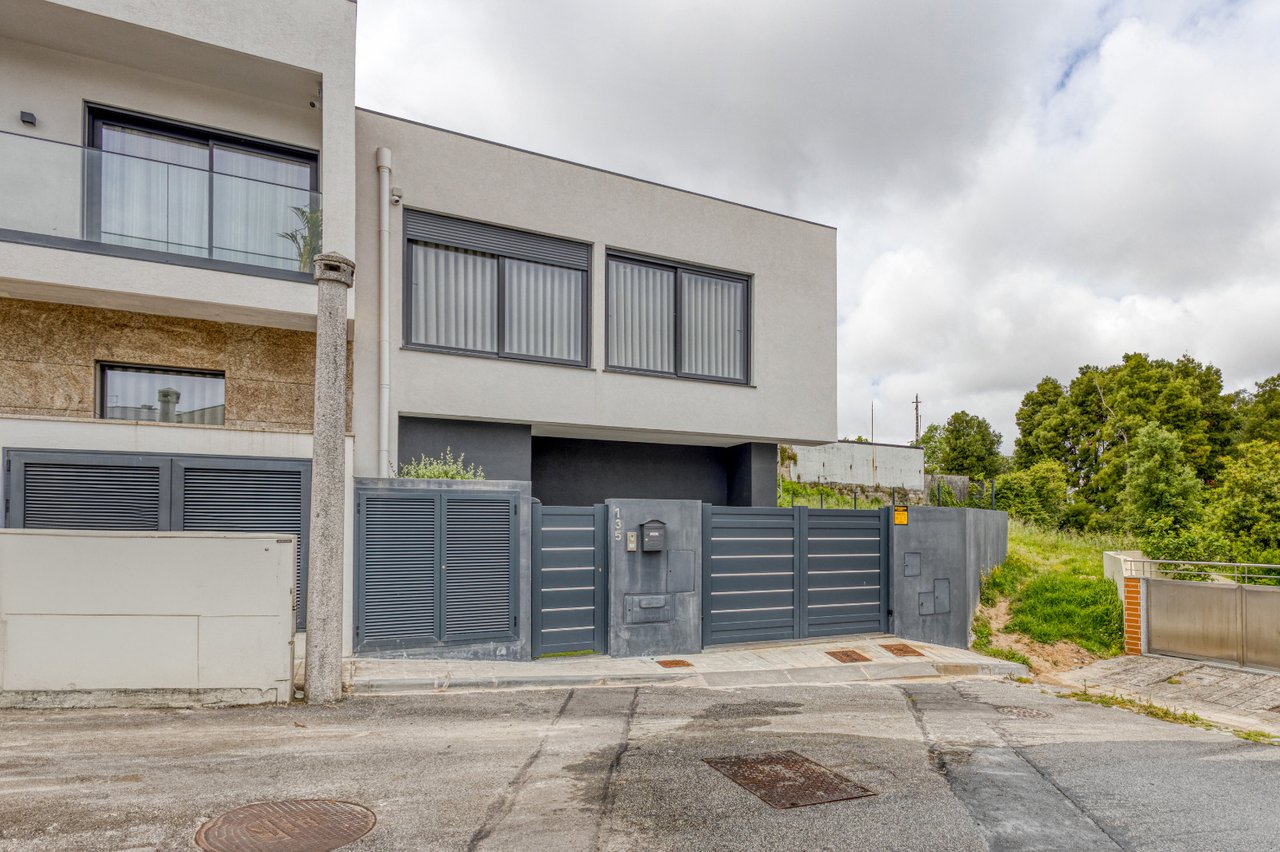 3-Bedroom House with Garden in Matosinhos