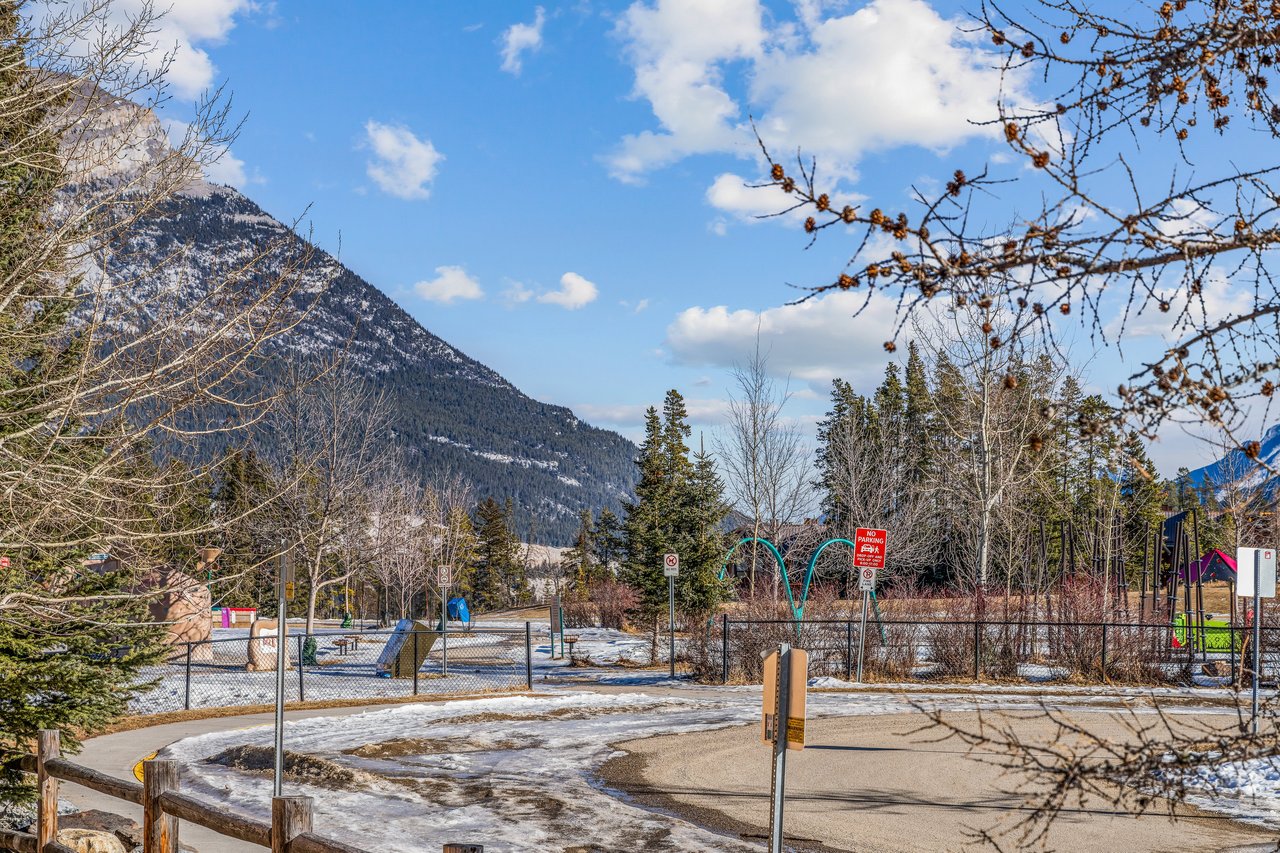 503 - 108 Armstrong Place