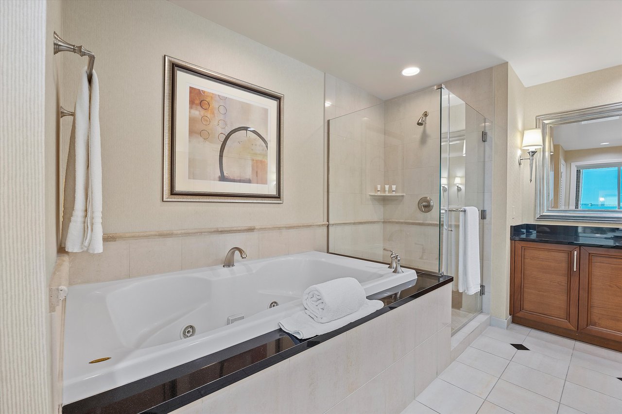 125 East Harmon Avenue 3520