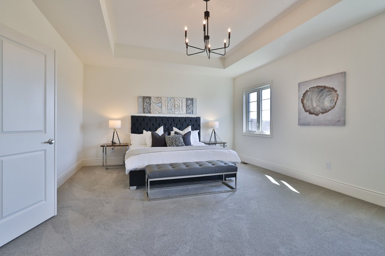 37 North Park Boulevard, Oakville