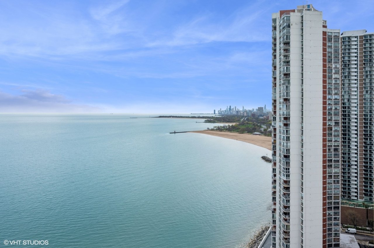 6157 N Lake Shore Drive 