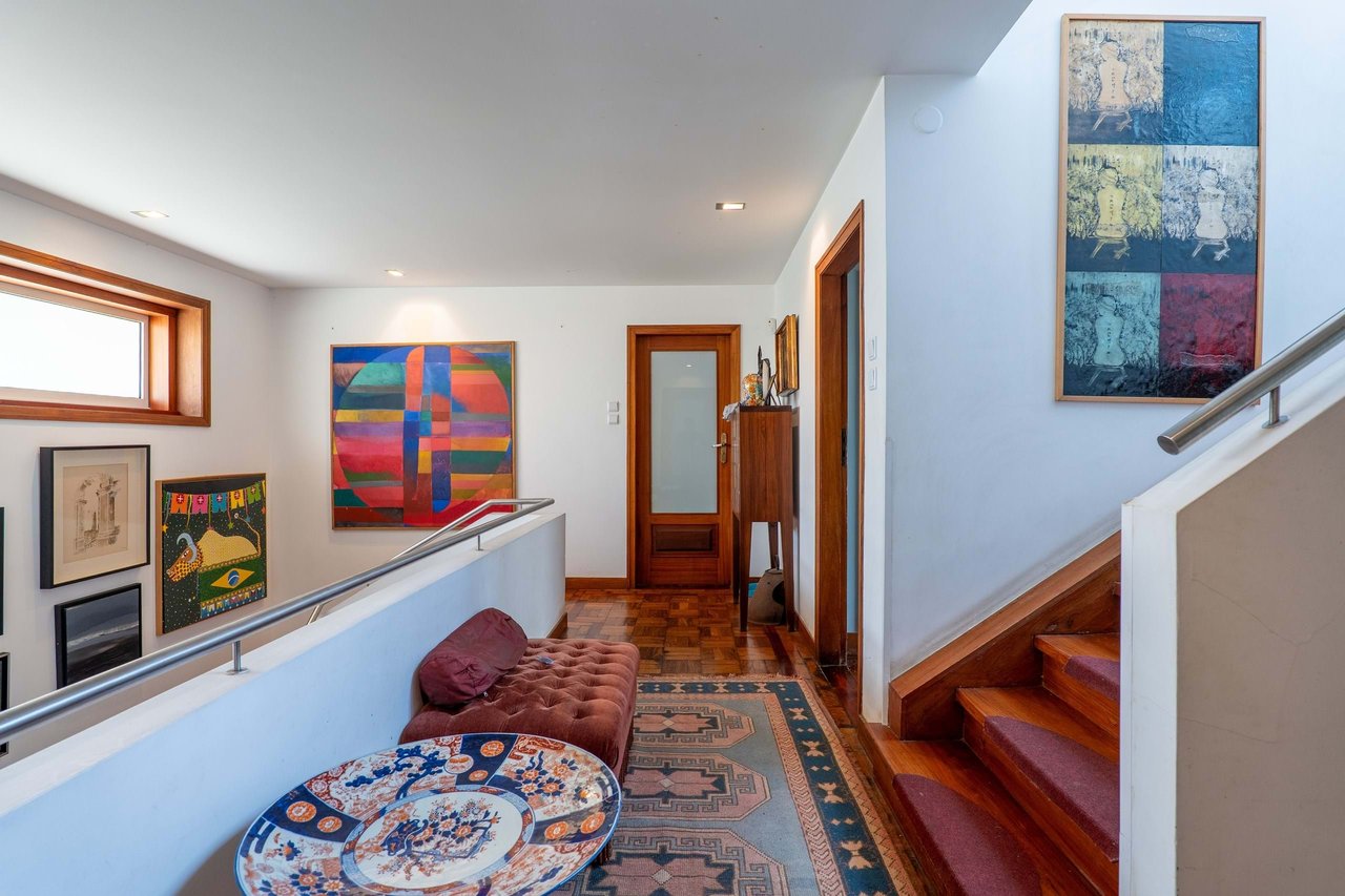 Luxury Four-Story Home in Foz do Douro, Porto with Ocean Views and Beach Proximity