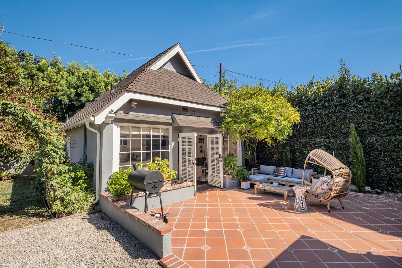 644 N Cherokee Ave, Hancock Park