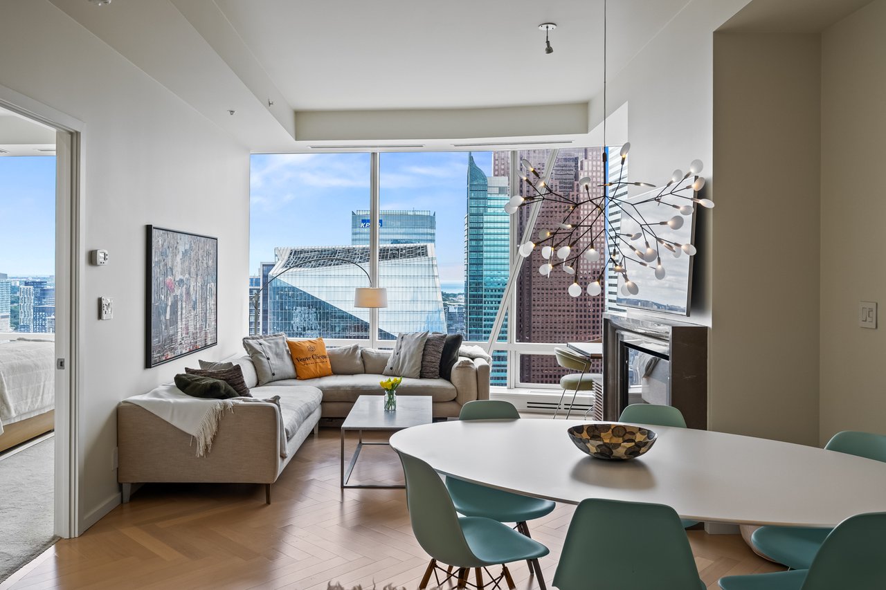 Suite 5707- 180 University Avenue 