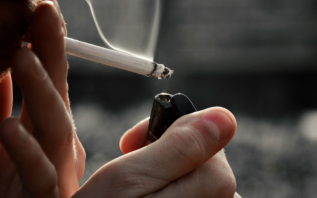 Selling A Smoker's House? Here Are Expert Ways to Remove Cigarette Smell for Better Resale
