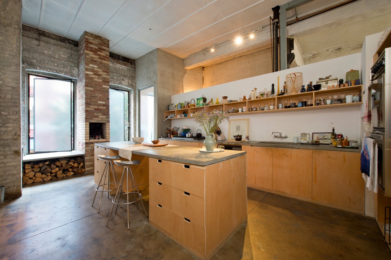 239 West 18th Street