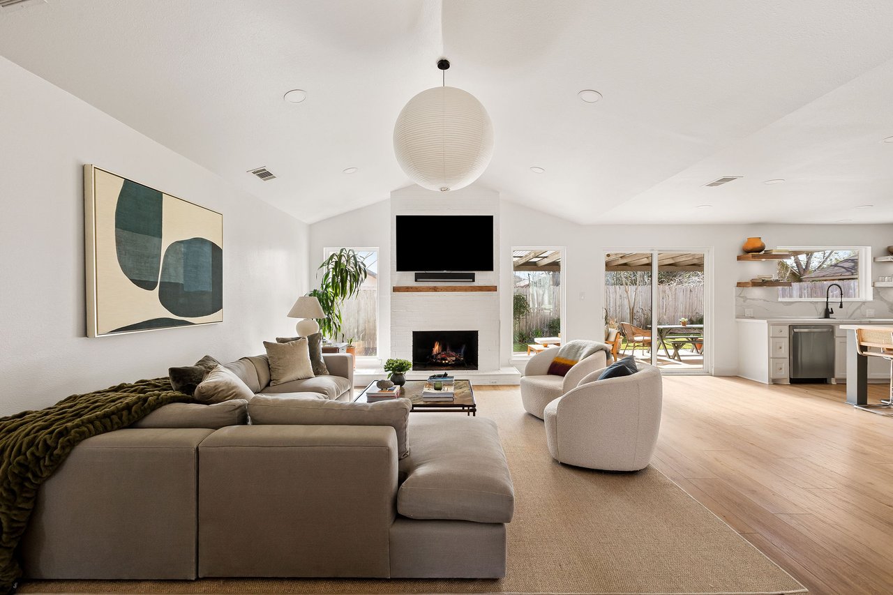 4701 Travis Country Circle