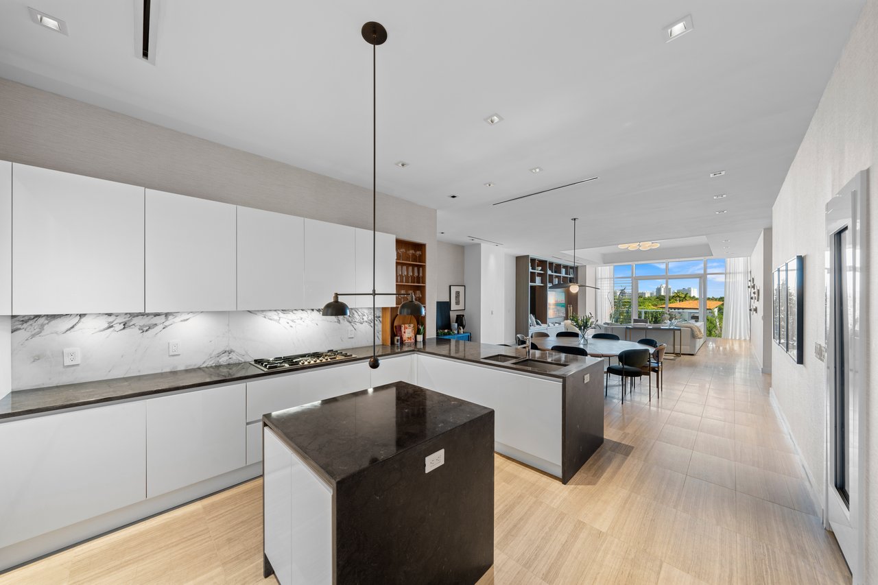 Ritz-Carlton Residences Miami Beach 304