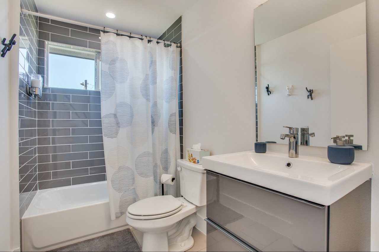 3409 Pennsylvania Ave #2