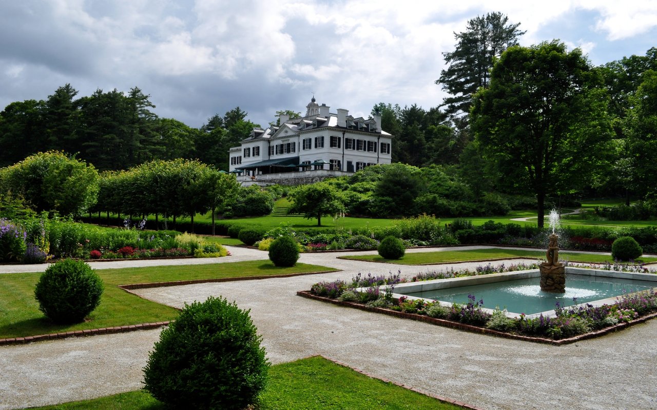 There’s Lots to Love About Lenox