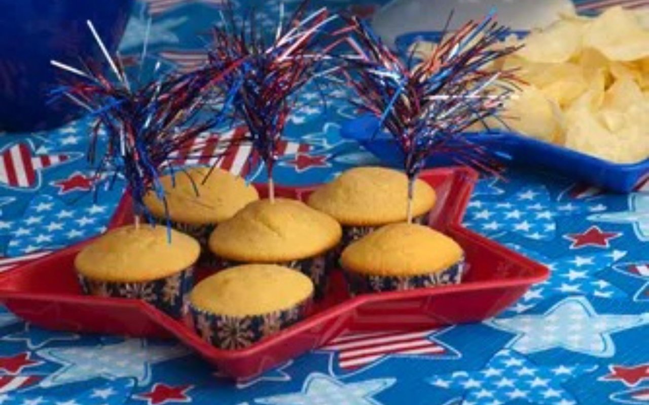 9 Ways to Celebrate Independence in Your New Home