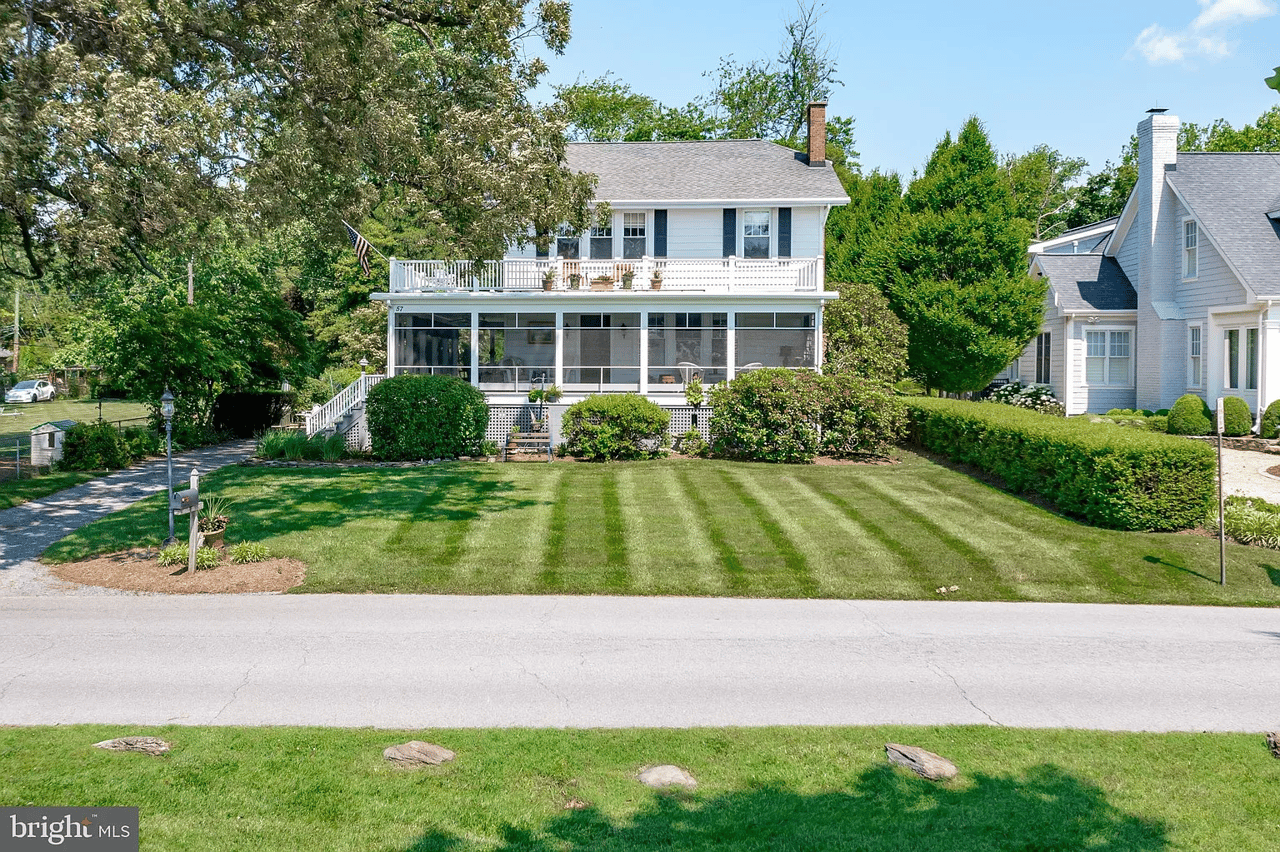 57 Bay Dr