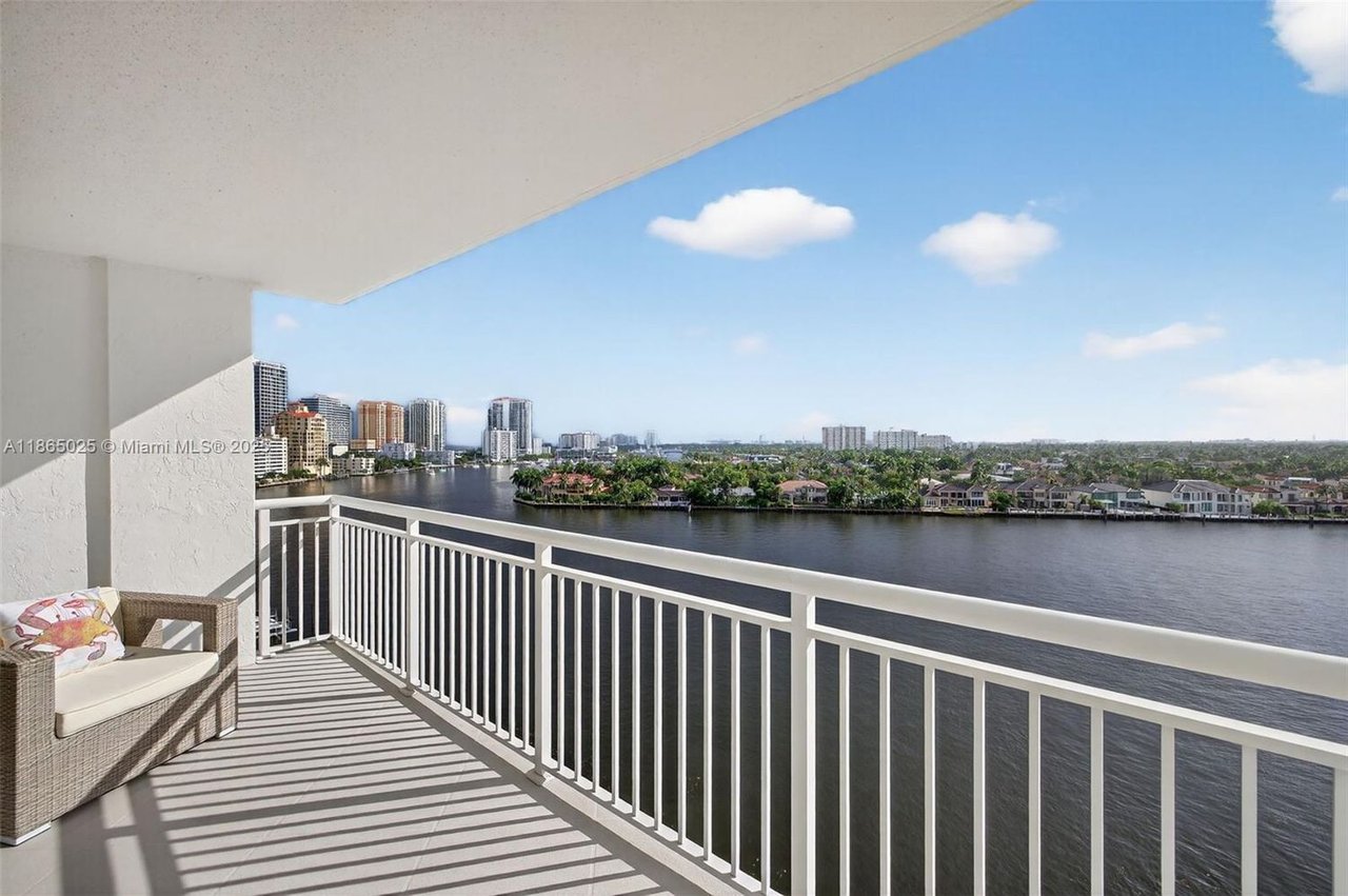 511 Bayshore Dr #1005