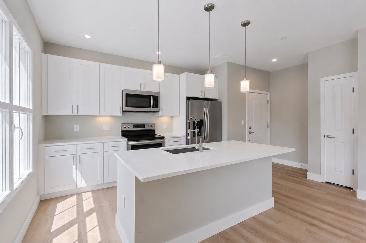 298 Main Street, 2H