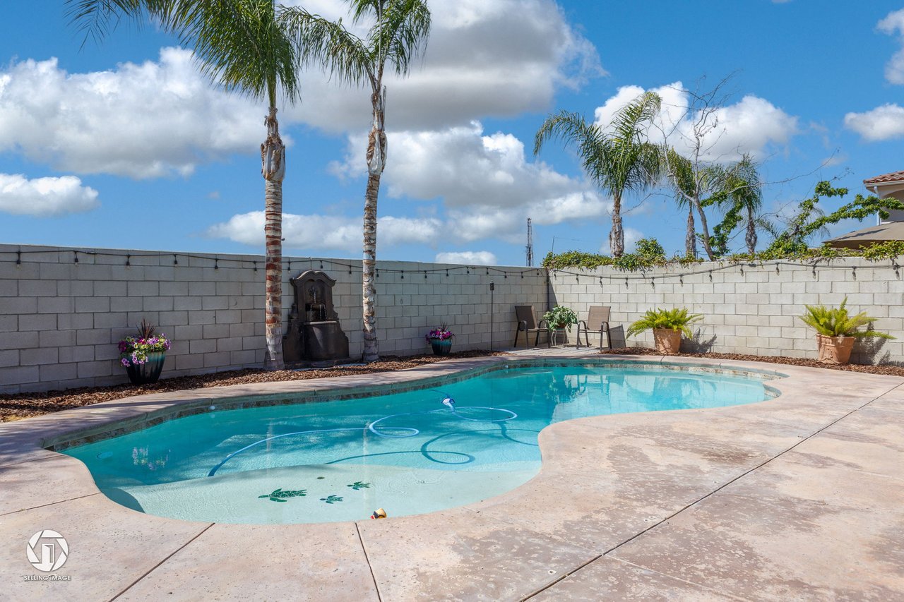 14201 Santa Fe Ct