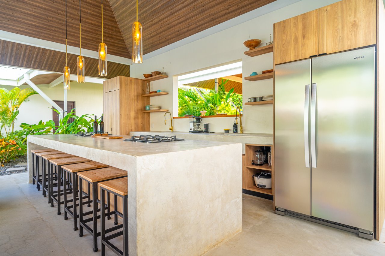 Income Ready Boutique Investment near Whale's Tail Beach