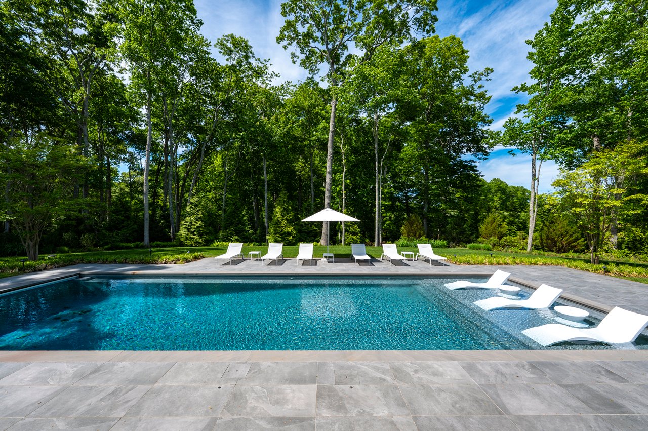 14 Fairway Court