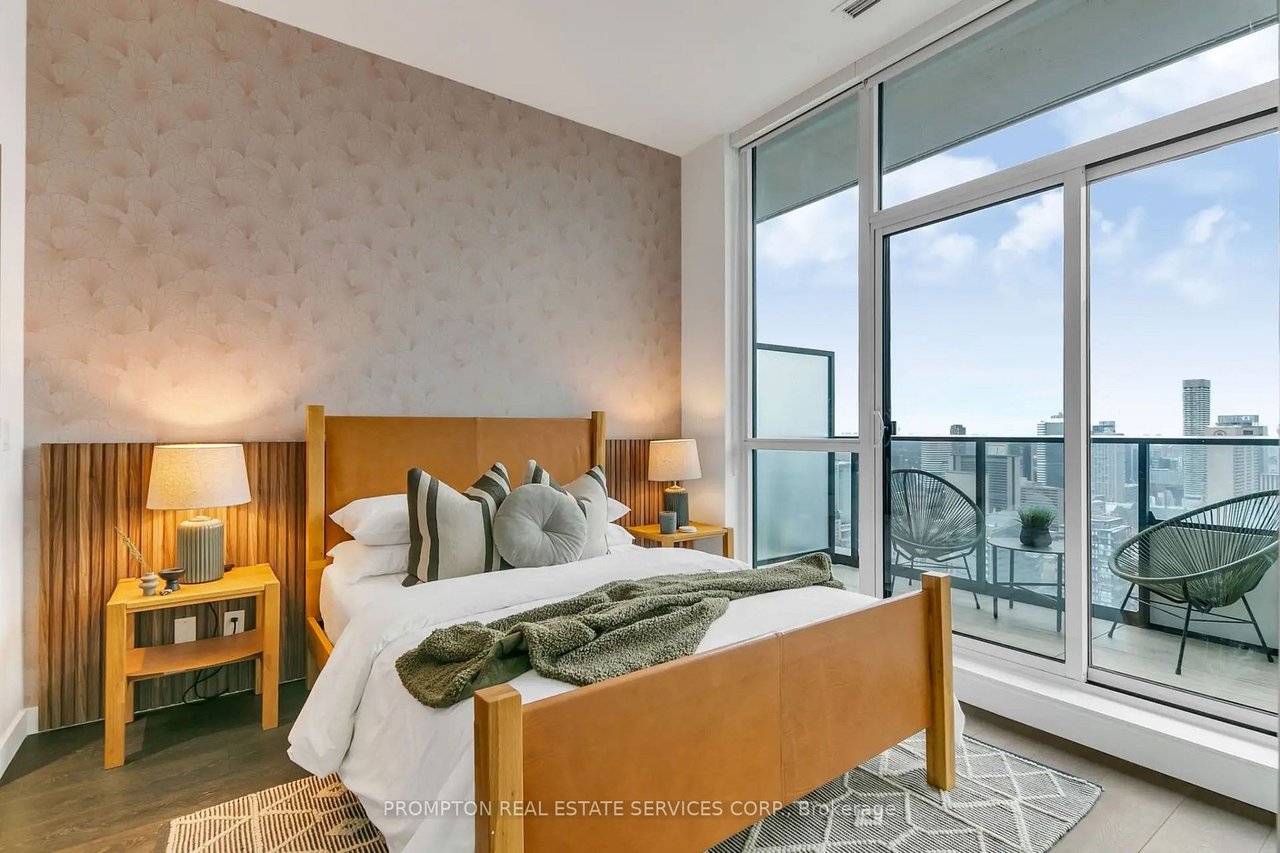 PERFECT DOWNTOWN PENTHOUSE