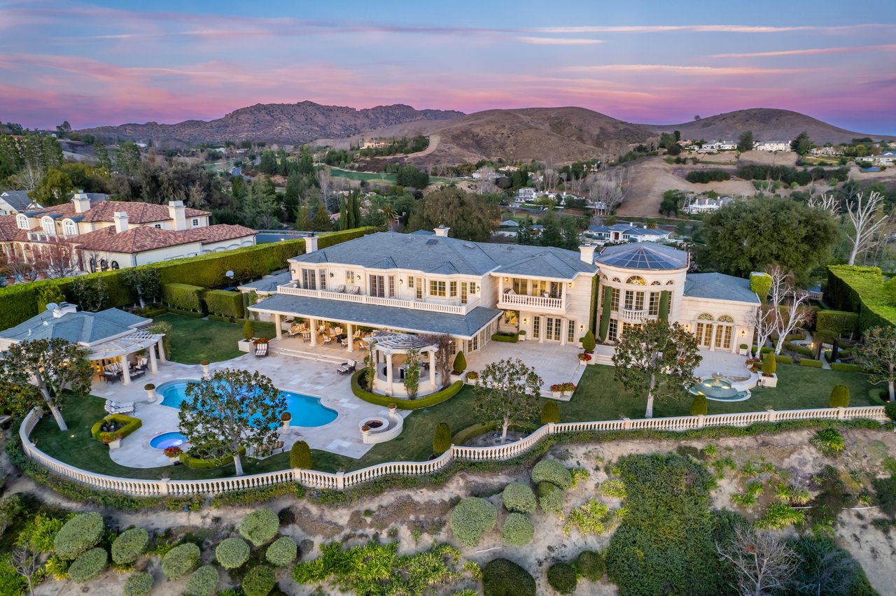 996 Vista Ridge Lane