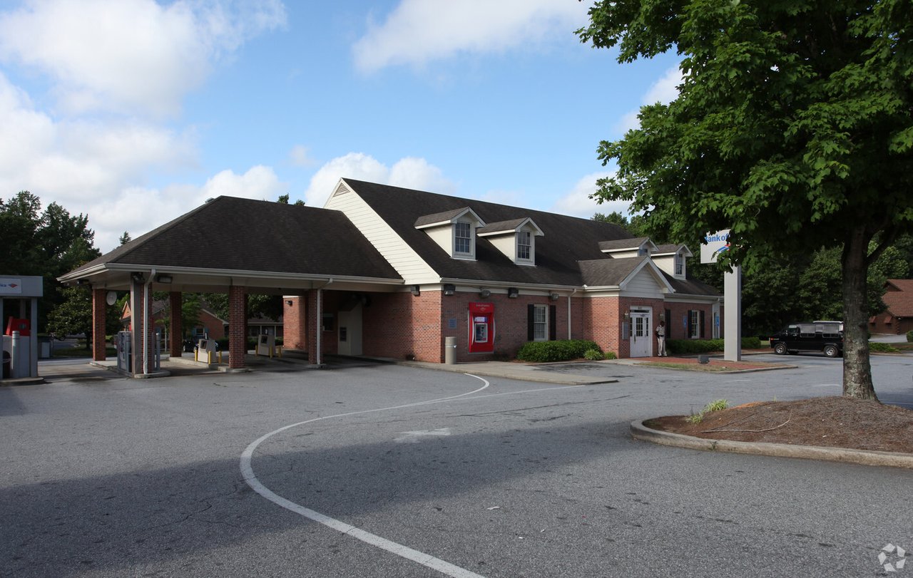 641 Indian Trial Lilburn Rd NW