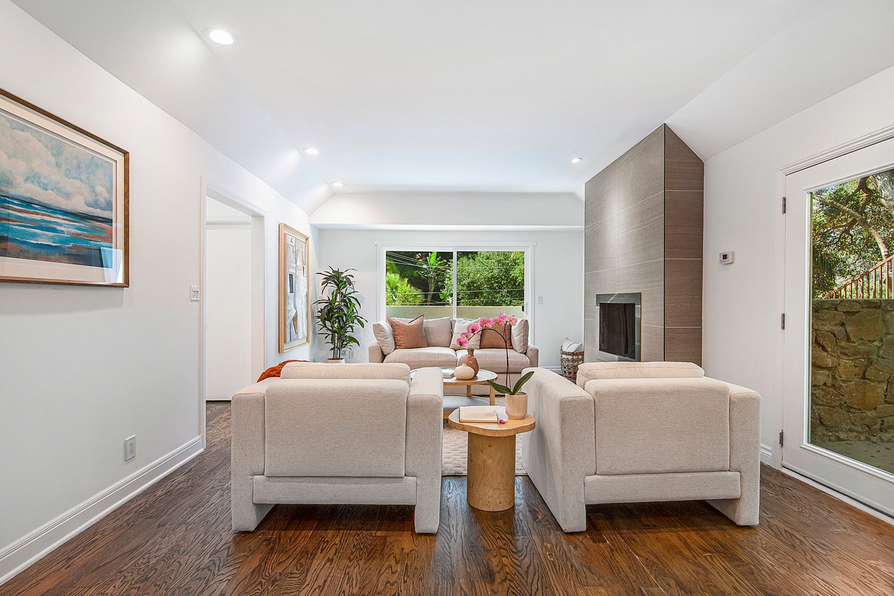 8155 Willow Glen Rd.
