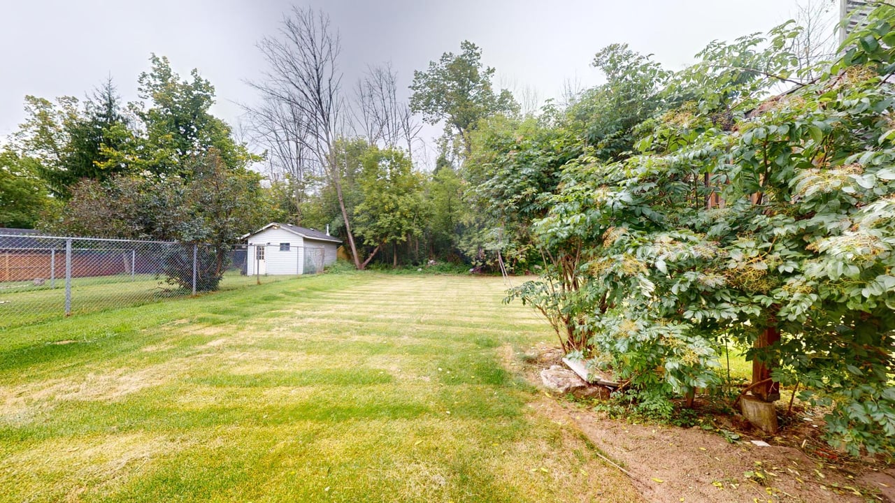 1048 Gilmore Ave Unit: Lower