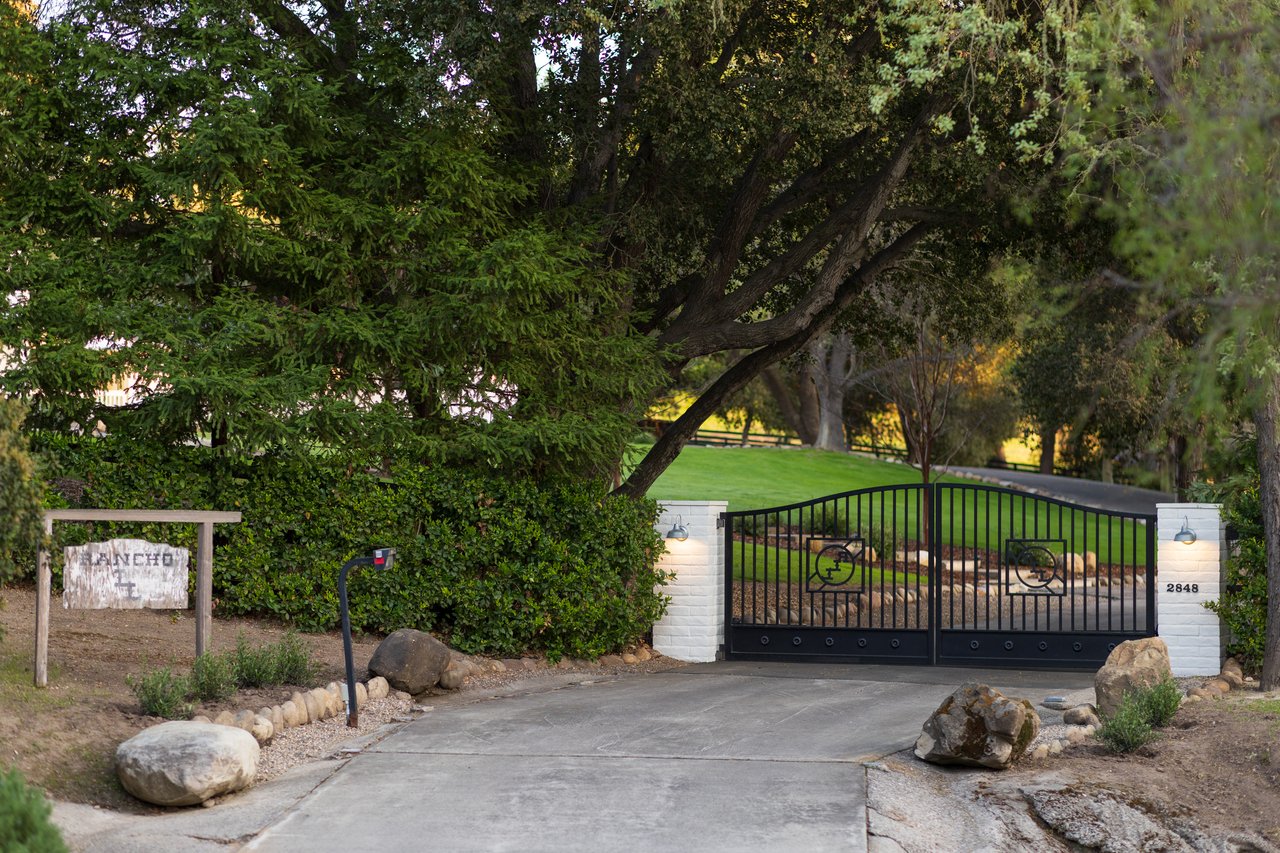 Private Mini Estate on 3+ Acres