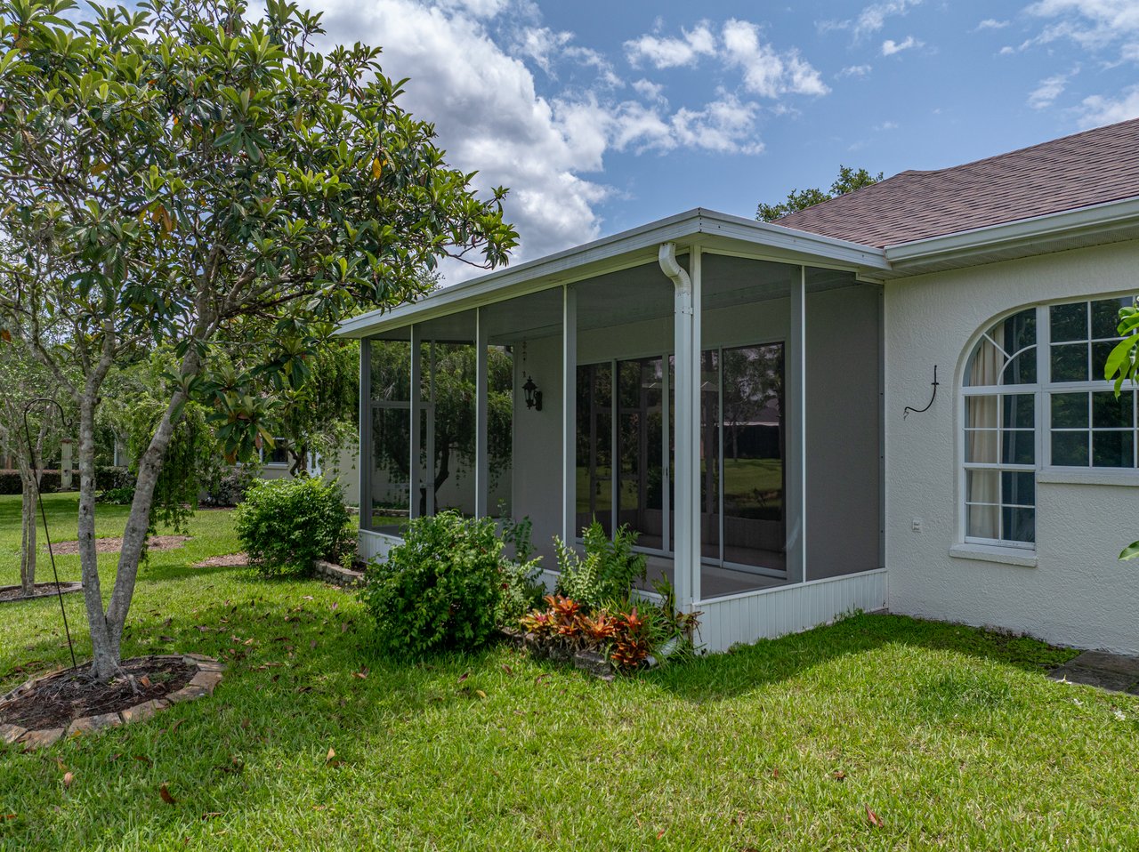 12333 WOODLANDS CIR