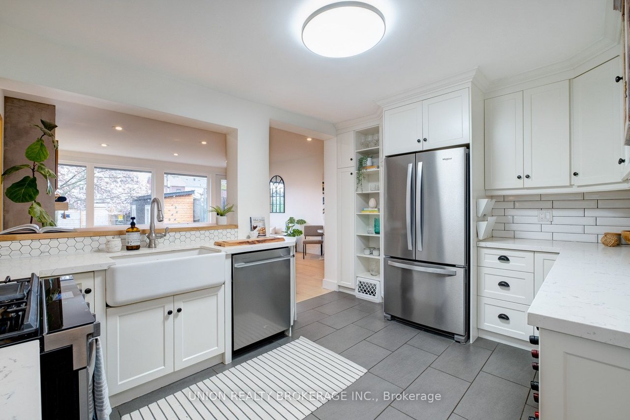 34 Bushell Ave