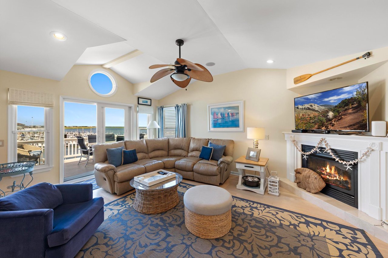 401 Pearl Street (West Unit), Beach Haven
