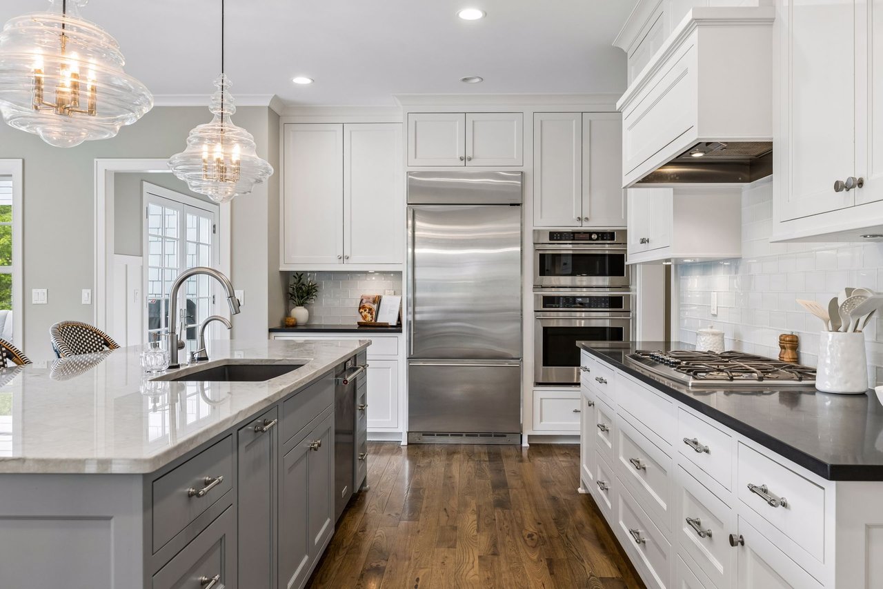5116 Skyline Drive, Edina