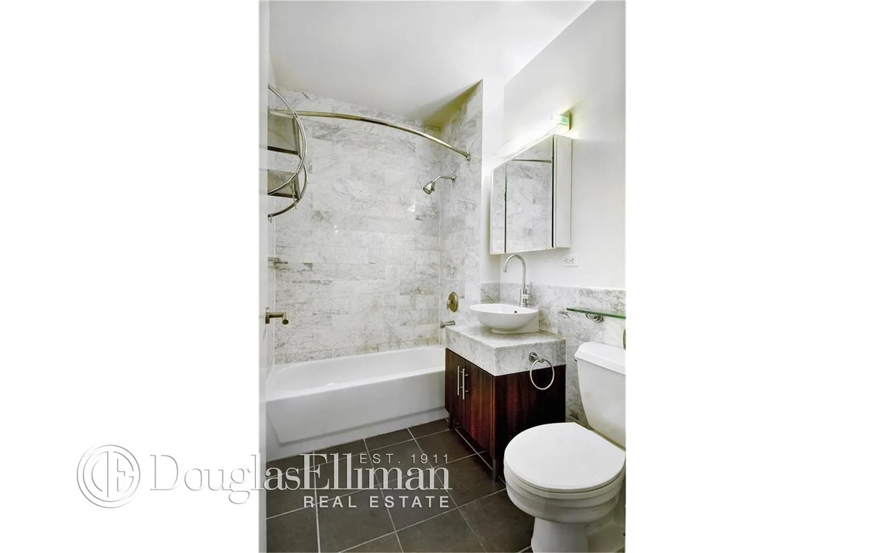 1 Wall Street Court Unit: 1402