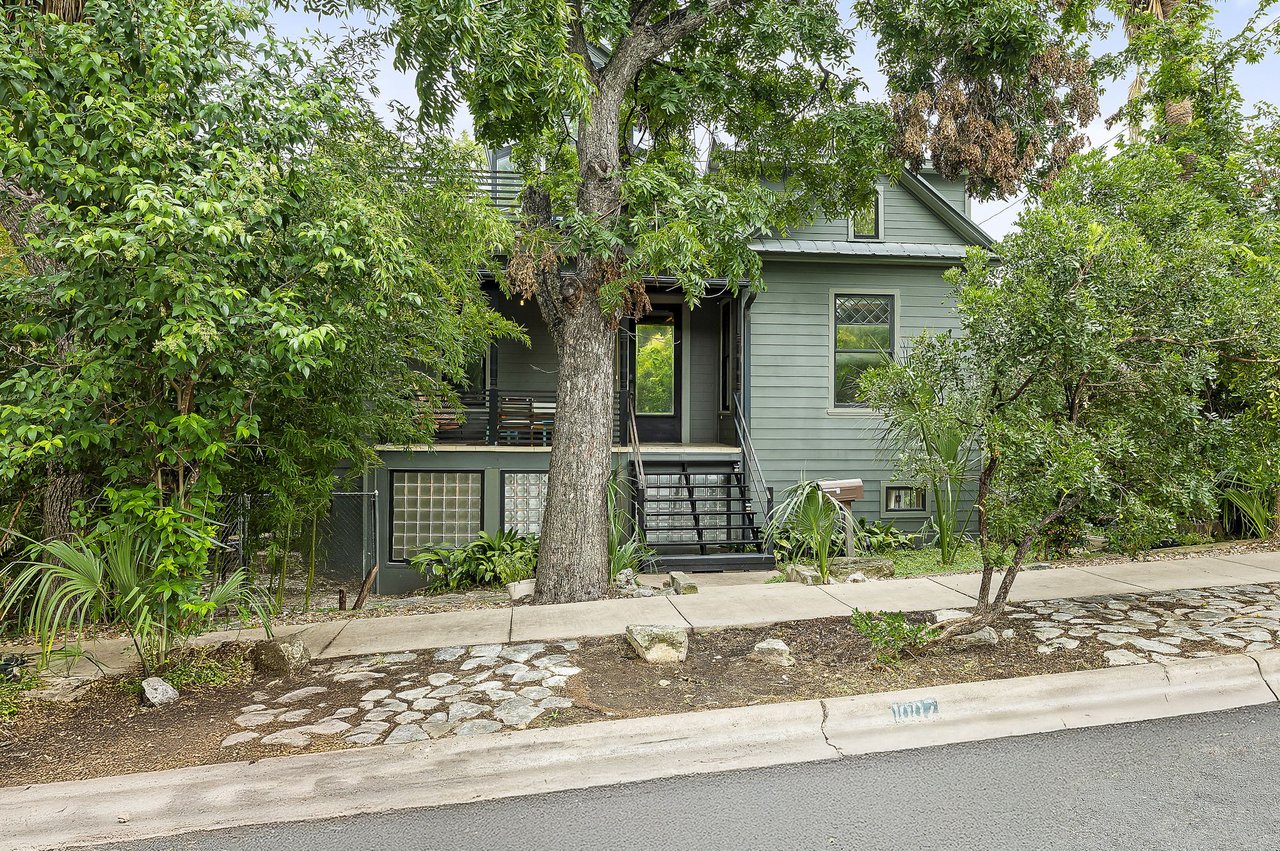 Historic East Austin Home near the French Legation with Artistic Soul, Airbnb History & Limitless Potential