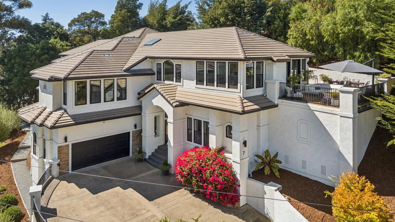 7 Sea View Avenue