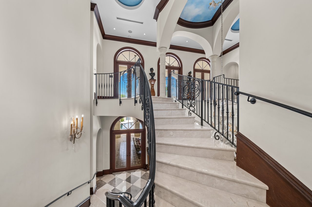 150 Edgewater Drive