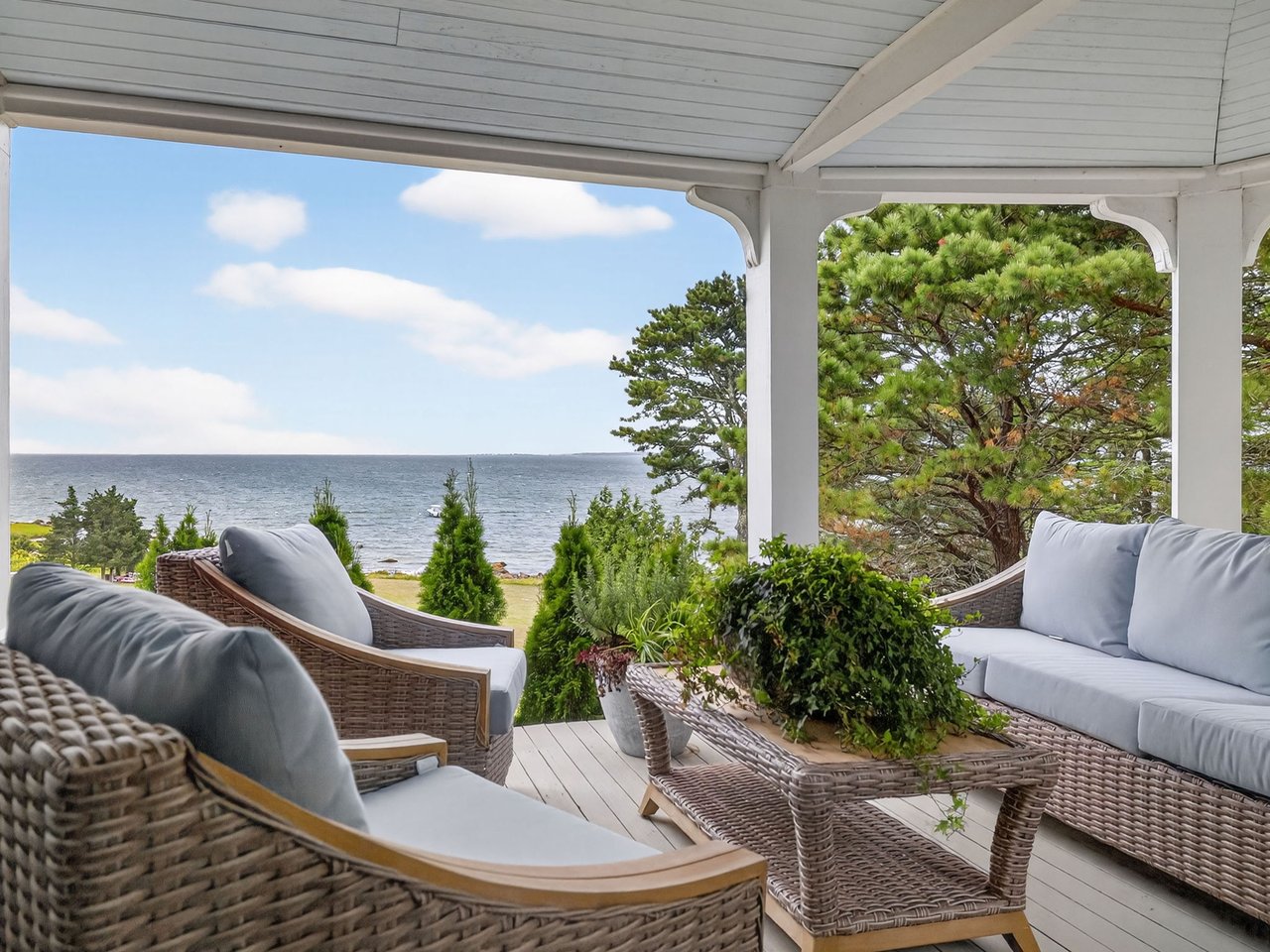 Waterfront Off Market Private Exclusive 