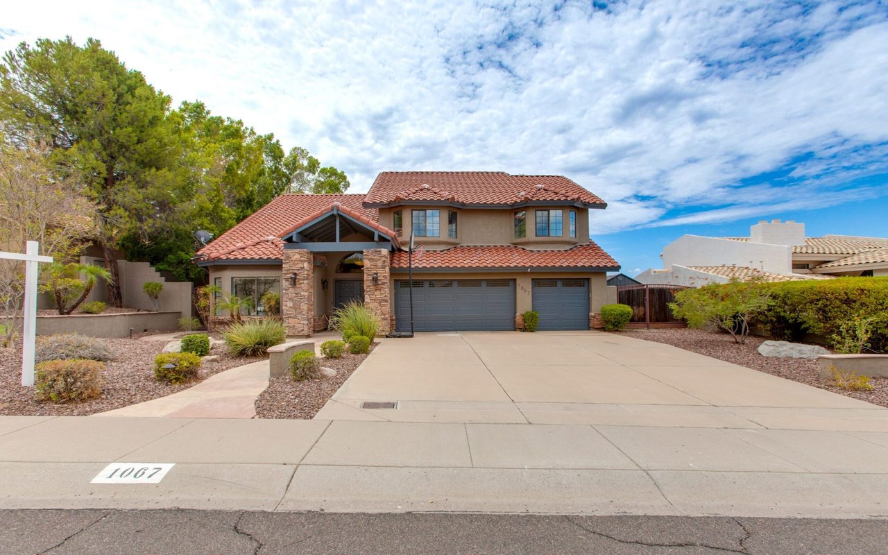 1067 E Seminole Dr.