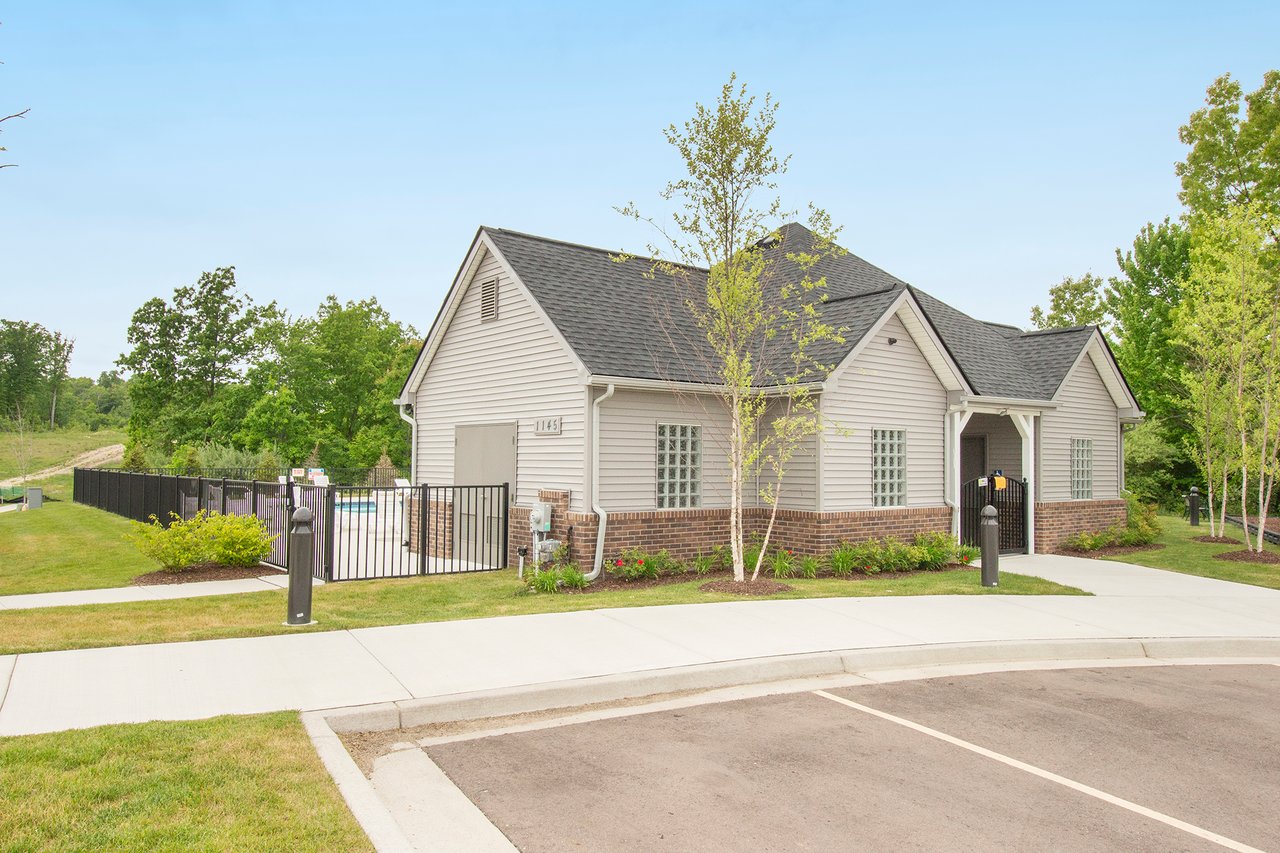 Woods of Forest Ridge | Howell, Michigan