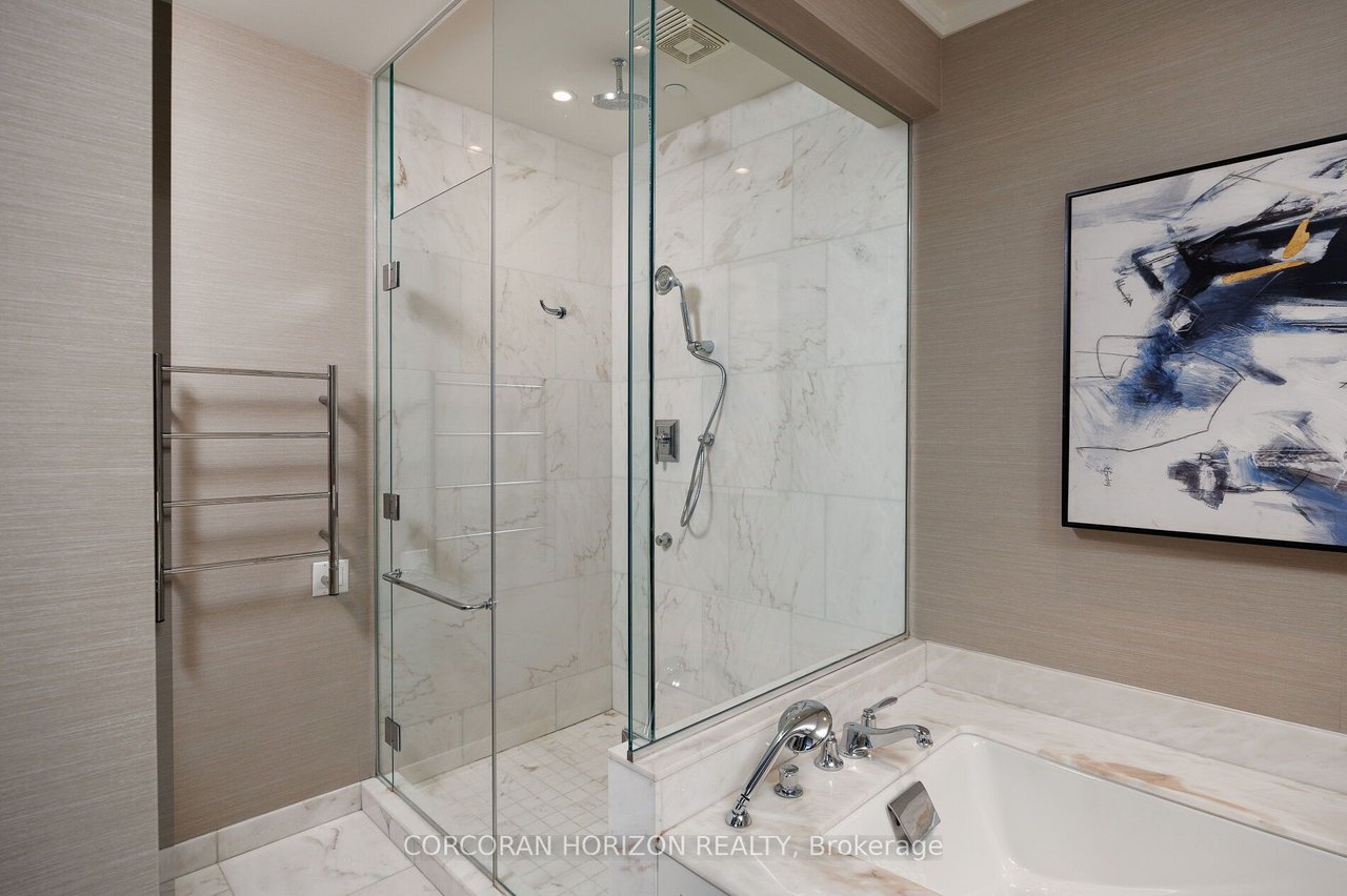 LUXURY AT THE RITZ RESIDENCES