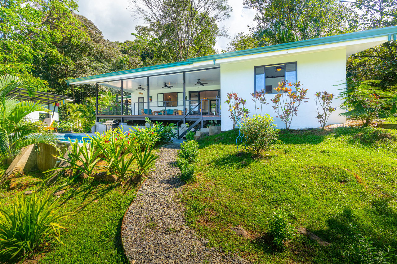 Casa by the Sea, Uvita Home and Casita