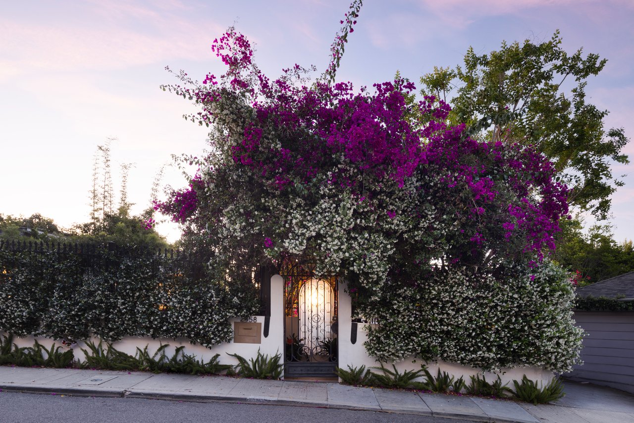 2558 Glendower Ave, Los Feliz