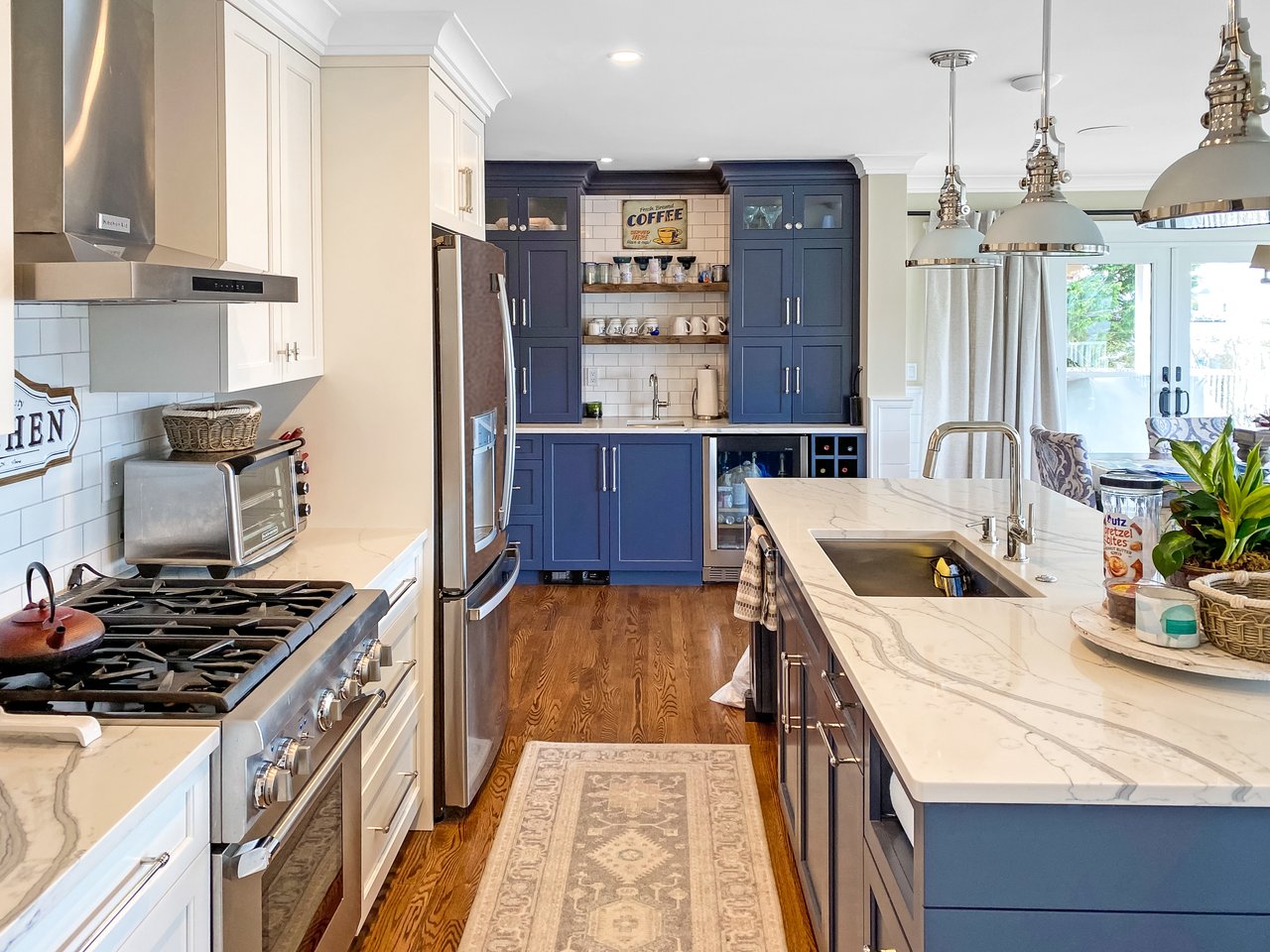 #149 Exclusive Curtis Point Home with Pool