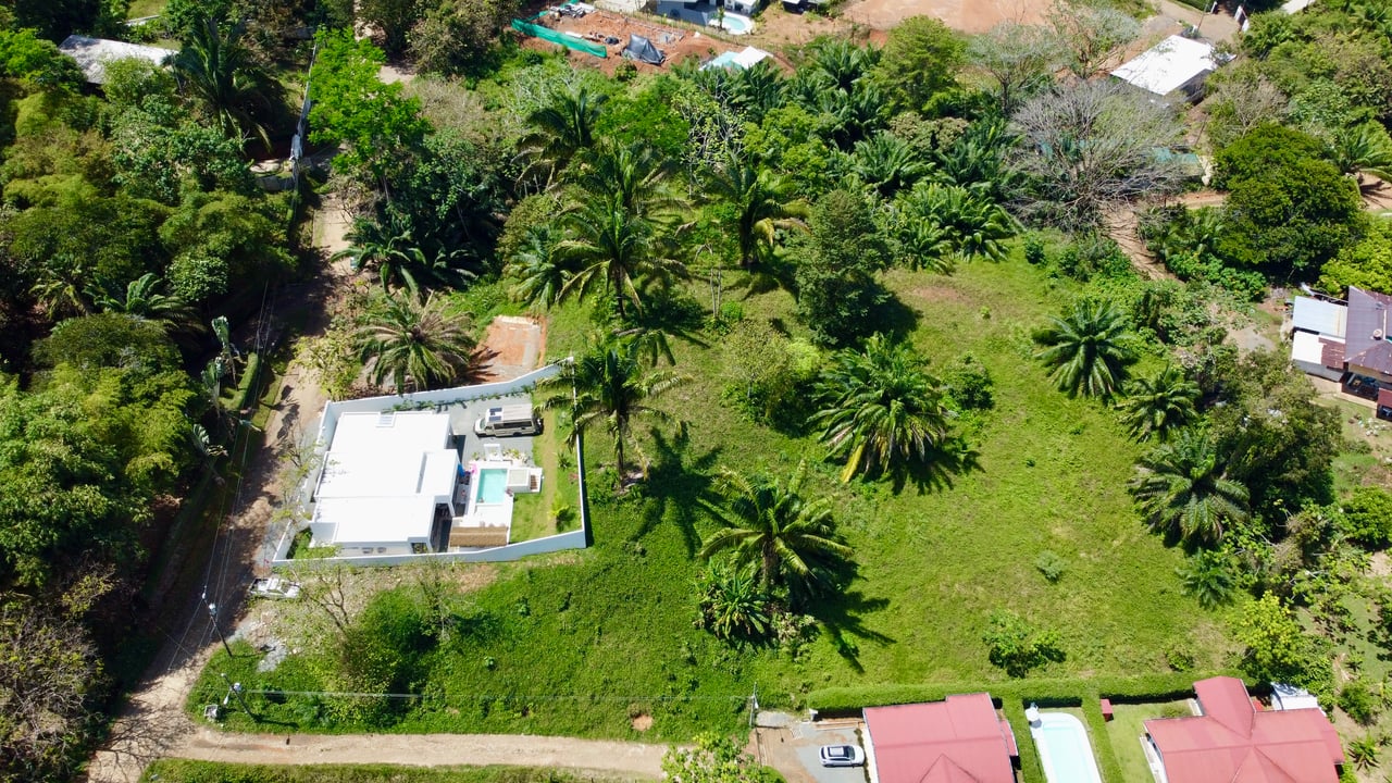 4 Development Lots  in Jardines del Morete