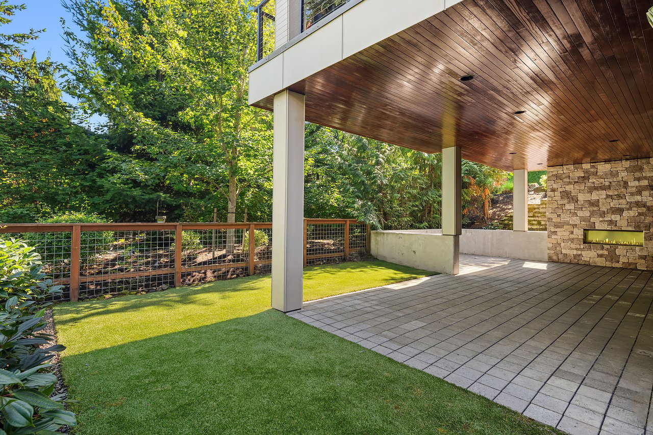 8270 SE 31st Street, Mercer Island